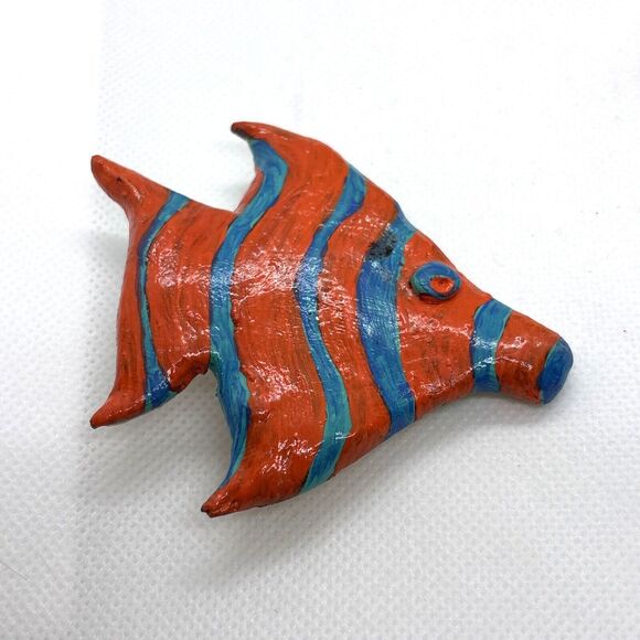 Vintage Pine Lot of 3 Handcrafted Plaster Animal‎ Pin Brooch Fish Wolf 90s Style - Picture 3 of 9